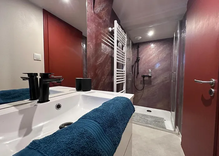 B'm Yerri - Centre - Vue Cathedrale *